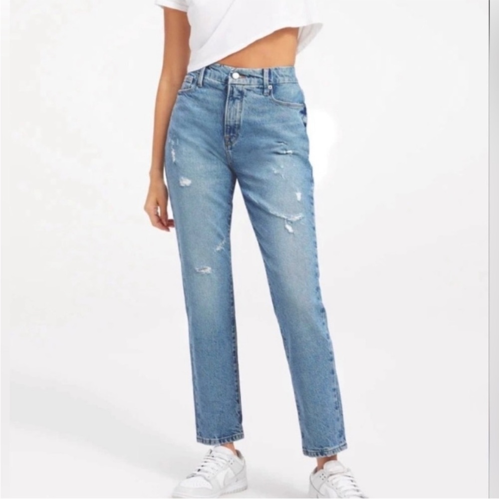 NWT Good American Good Classic Distressed Stretch Straight Leg Jean 8/29